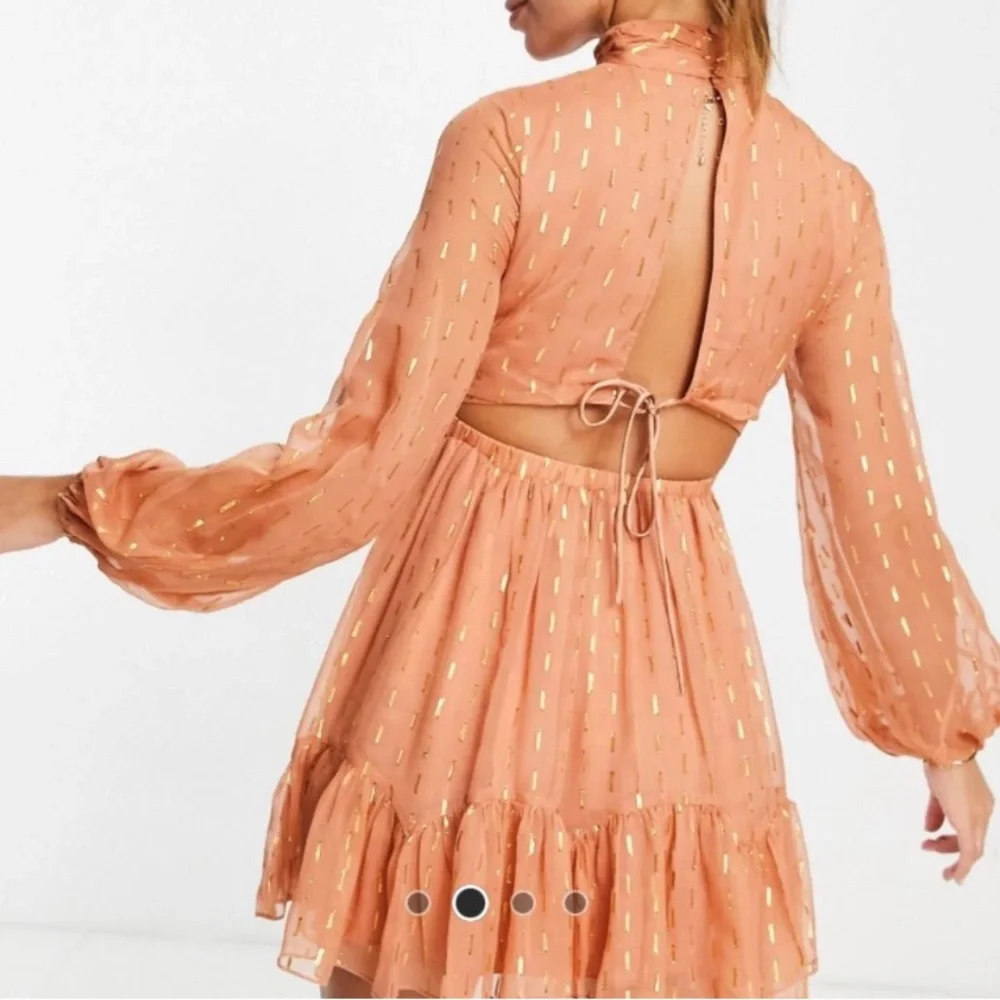 Worn once! Gorgeous dress with beautiful coloring. - Picture 2 of 3